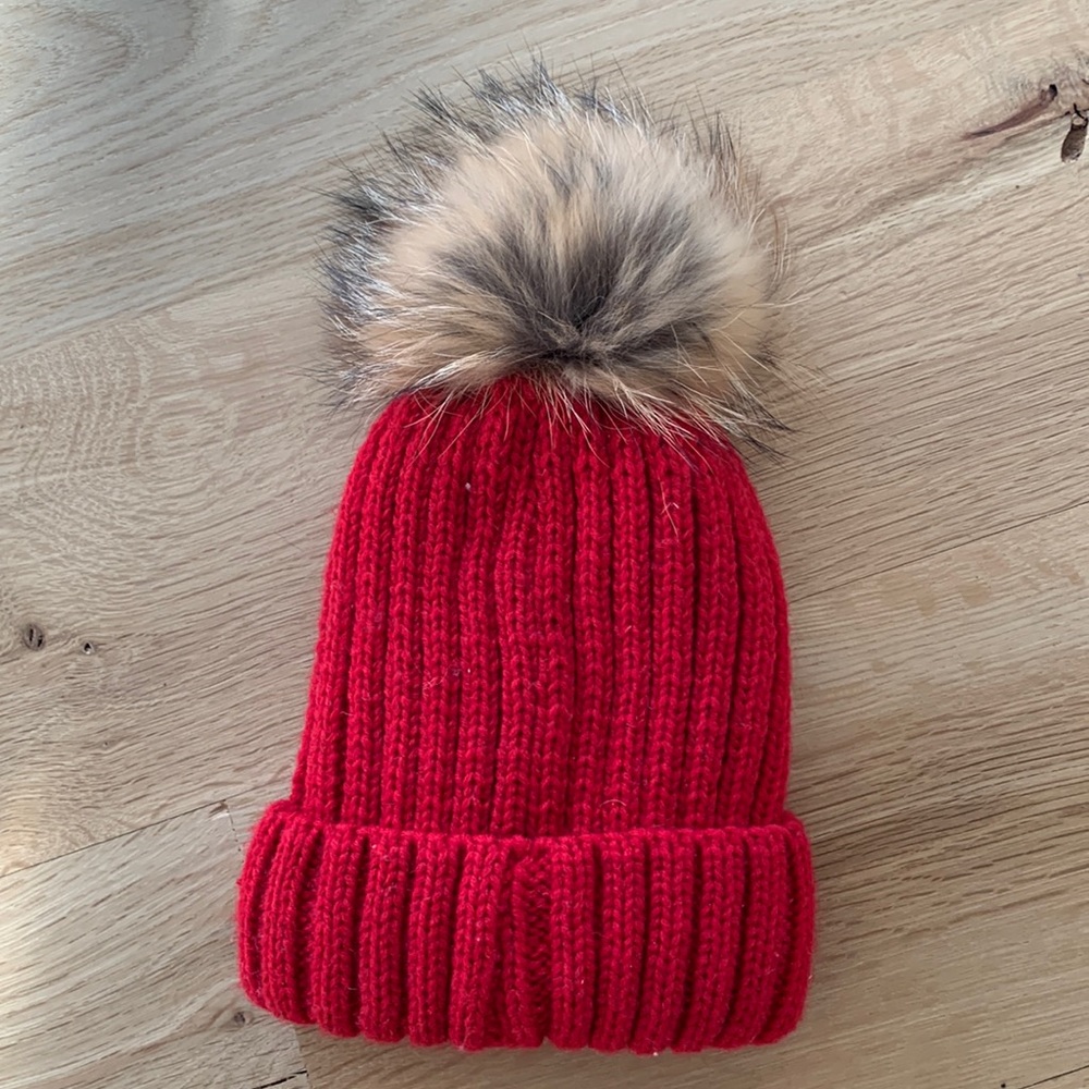 Women’s Red Pom Pom Hat